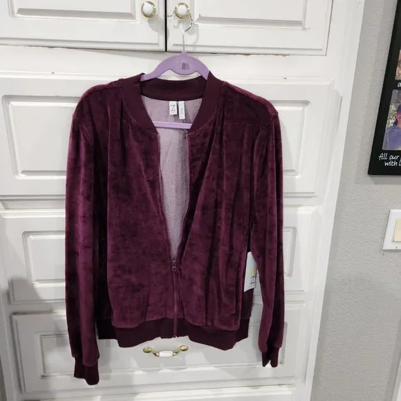 Zella Zip up Sweatshirt. Price reduced. - Picture 2 of 3